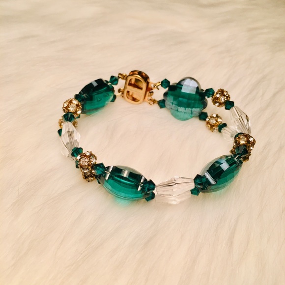 Beautiful handmade turquoise Swarovski bracelet - Picture 2 of 4